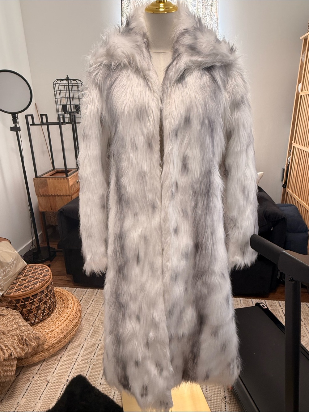 Long Faux Fur Coat in White and Gray - Picture 3 of 12
